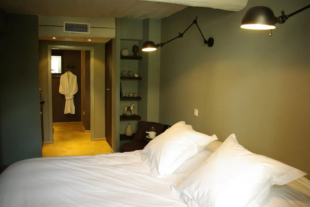 Les Chambres De L'Oustalet, Chambres D'Hotes Et Restaurant Etoile Gigondas Πανσιόν