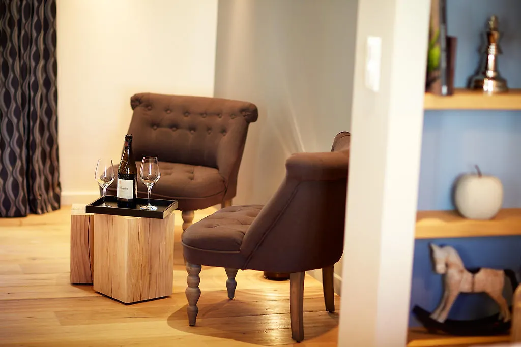 Les Chambres De L'Oustalet, Chambres D'Hotes Et Restaurant Etoile Gigondas Πανσιόν
