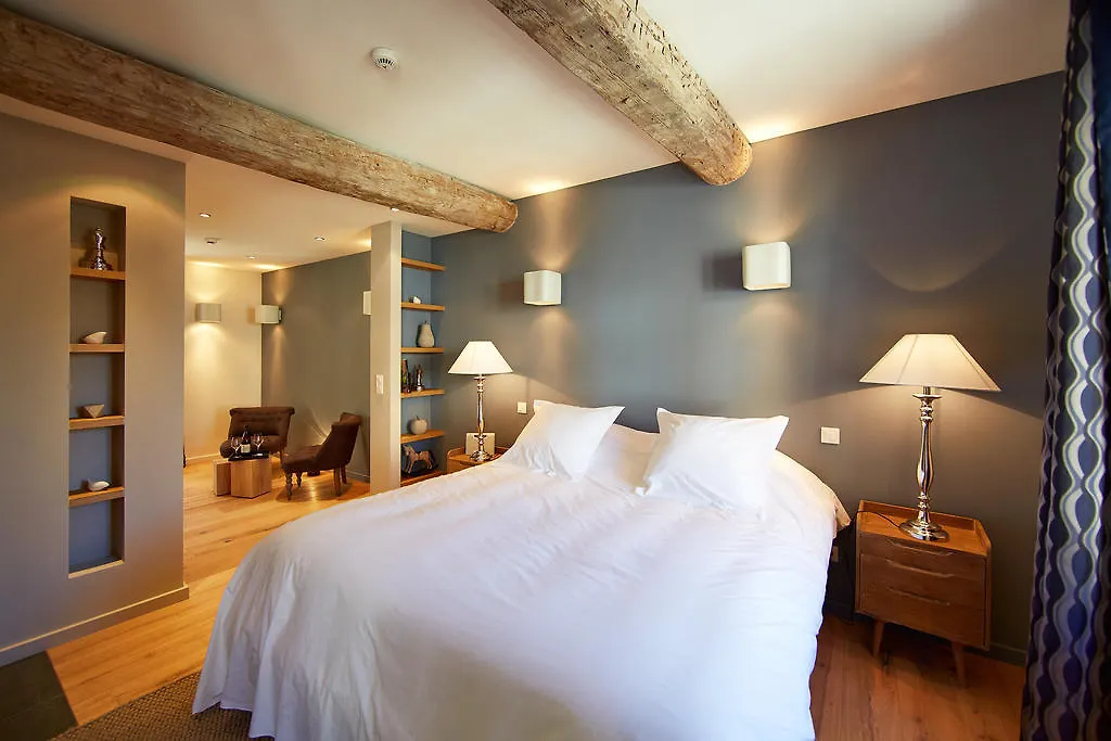 Les Chambres De L'Oustalet, Chambres D'Hotes Et Restaurant Etoile Gigondas